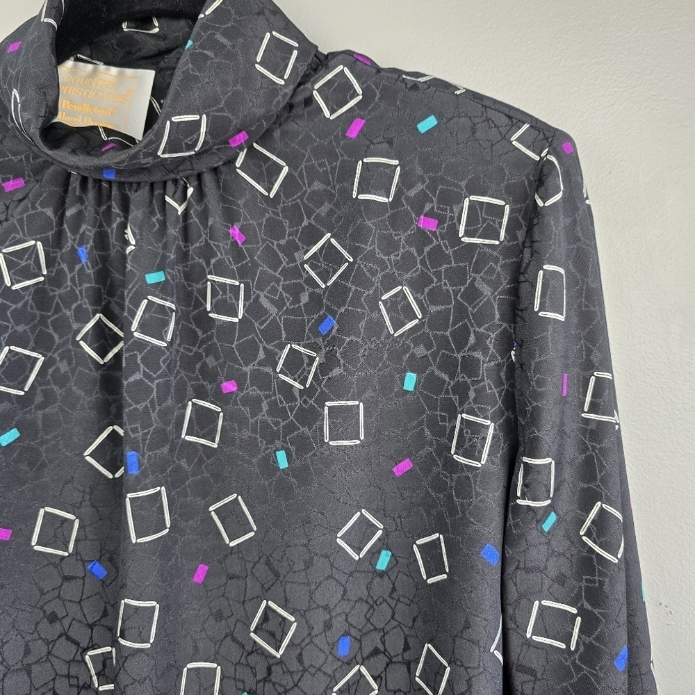 PENDLETON Vintage Long Sleeve Silky Blouse Black Multi-colored Women’s Size 6 - Picture 3 of 8